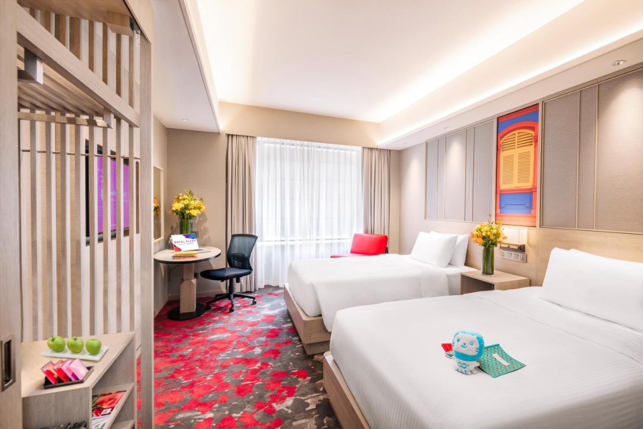 Royal Plaza On Scotts Hotel Singapore Exterior photo
