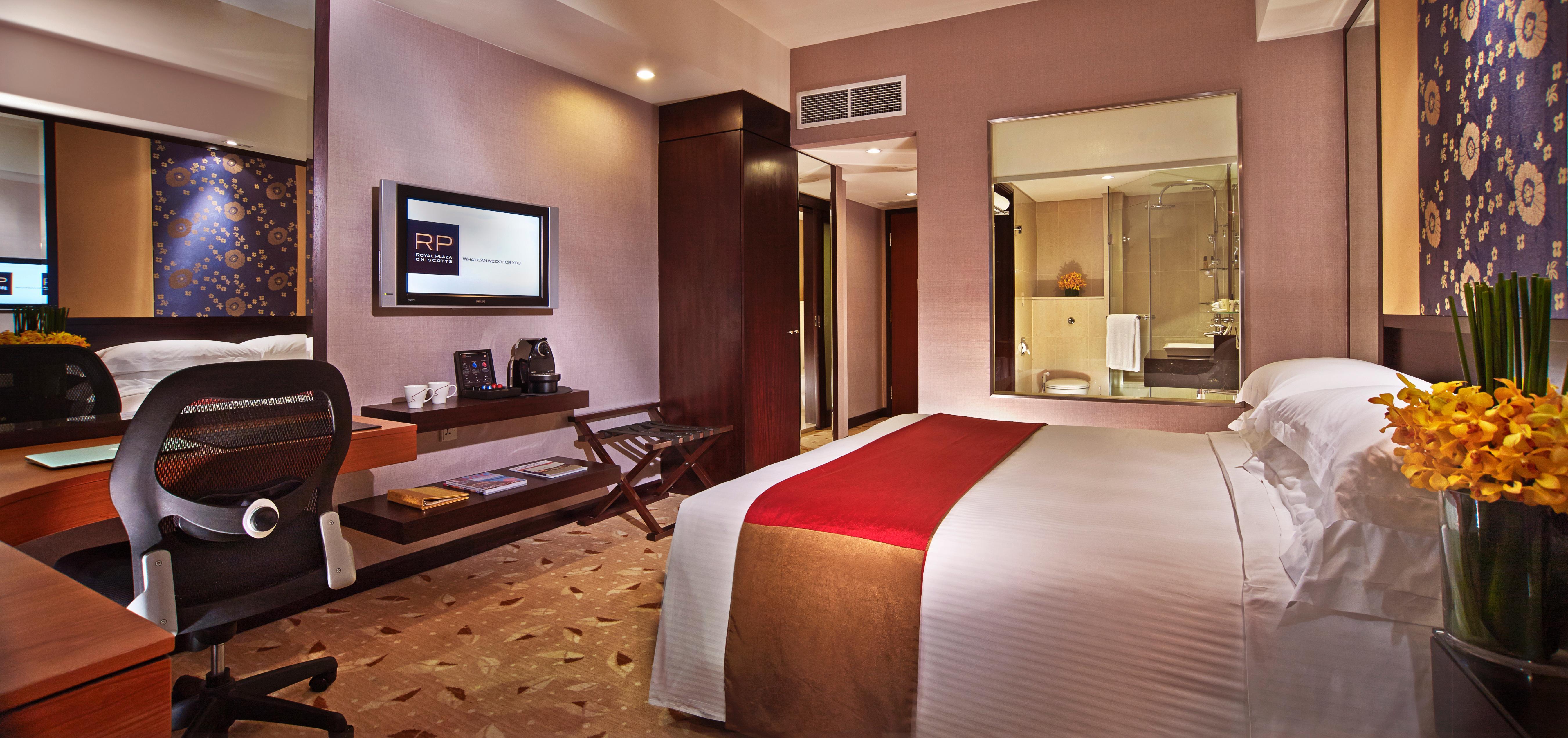 Royal Plaza On Scotts Hotel Singapore Exterior photo Deluxe Room