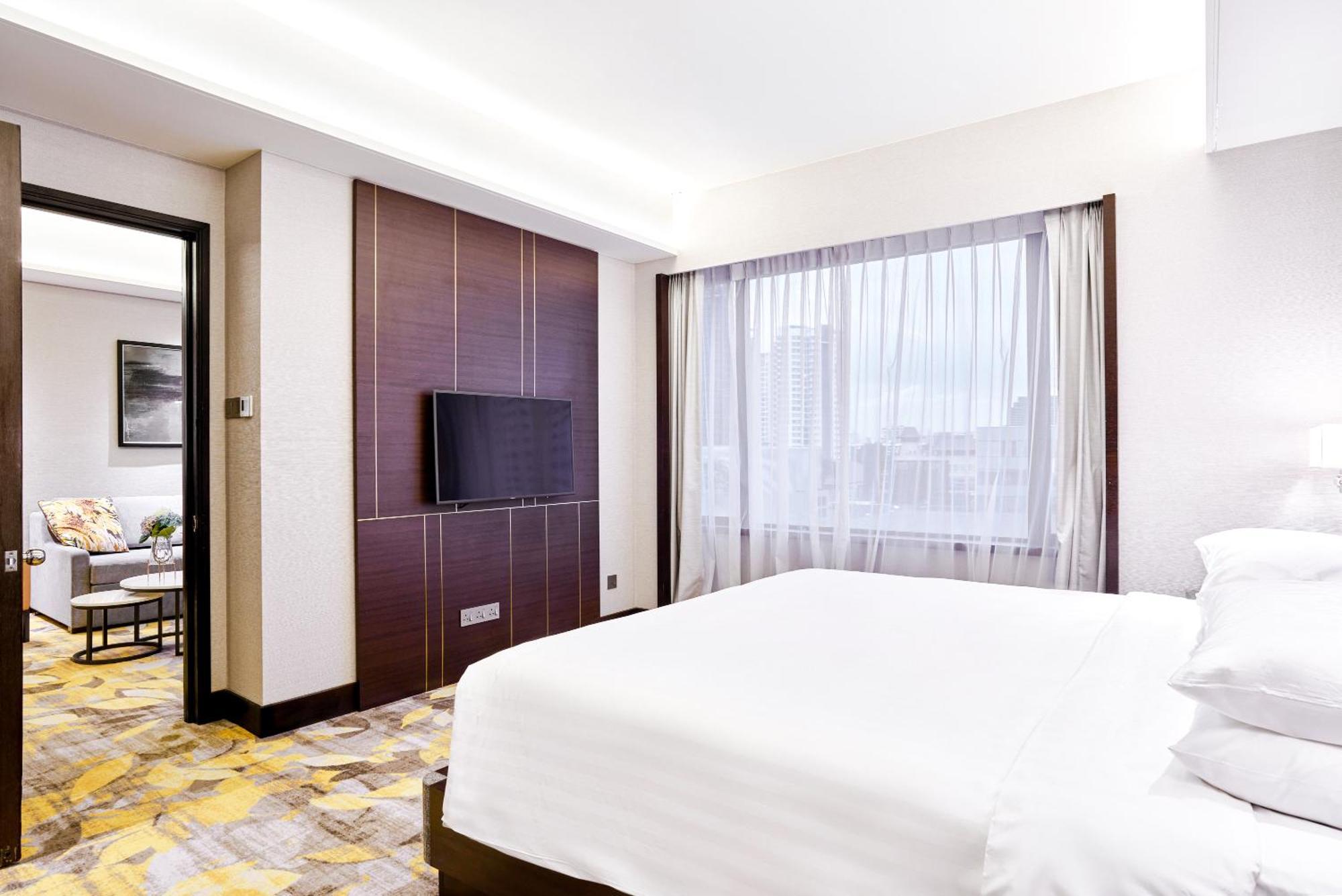 Royal Plaza On Scotts Hotel Singapore Exterior photo