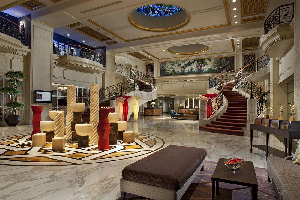 Royal Plaza On Scotts Hotel Singapore Interior photo Lobby